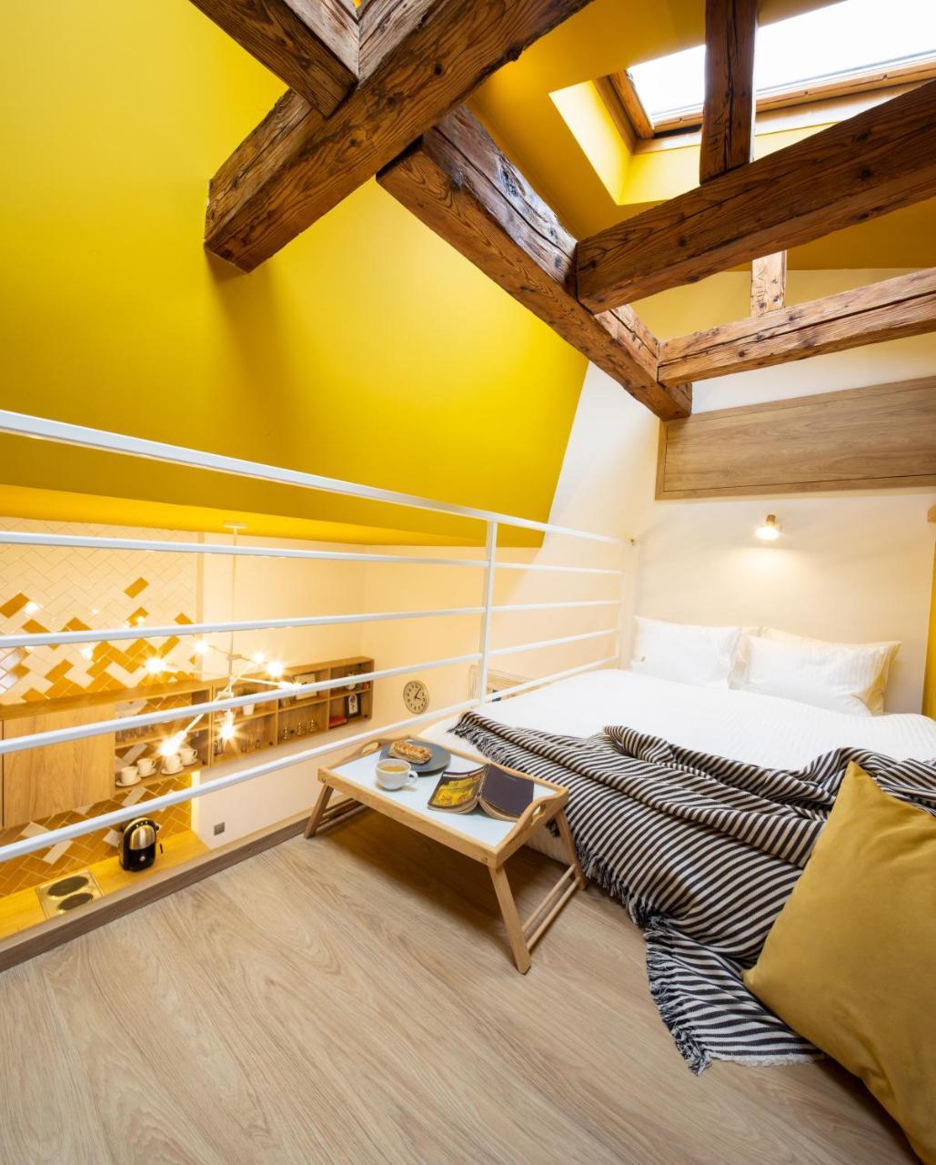 Yellow Apartment Κλουζ-Ναπόκα Εξωτερικό φωτογραφία